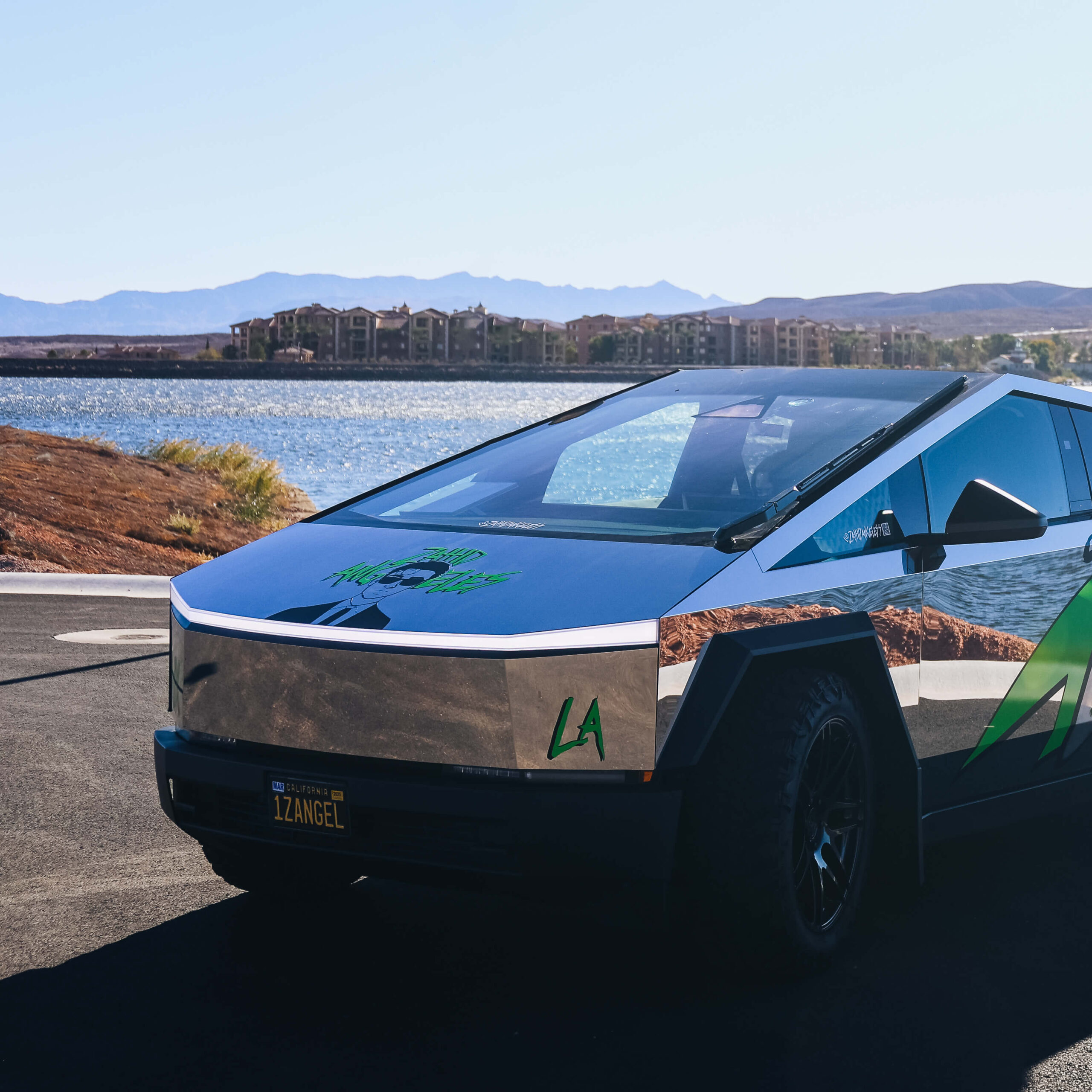 Custom Mirrored Cyber featured at SEMA